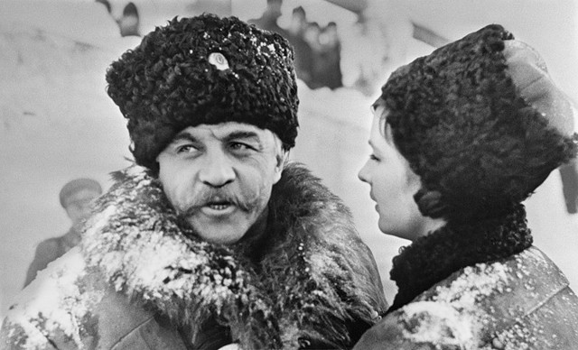 В. Высоцкого и В. Невинного на роль генерала Чартноты