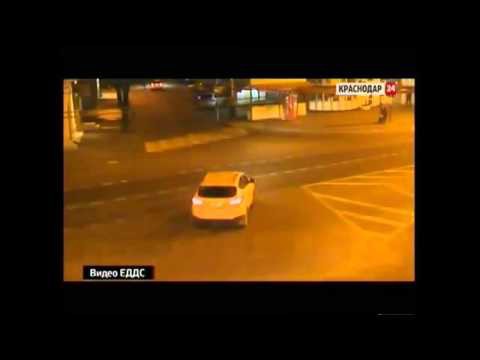 Авария с мотоцикдистом в Краснодаре 
