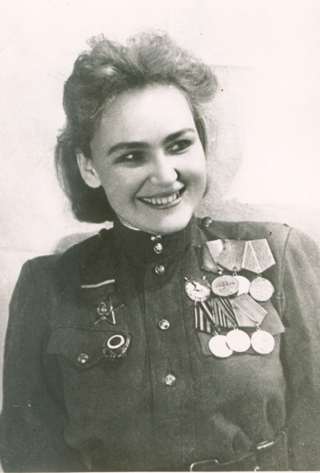 На 101-м году жизни скончалась актриса театра имени Волкова Софья Авер