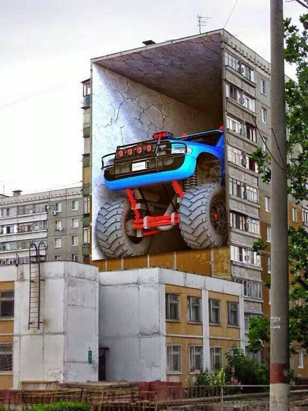 Невероятно реалистичные картины на торцах домов