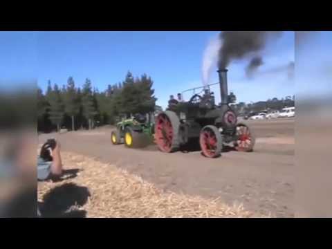 Древняя железяка против современного трактора