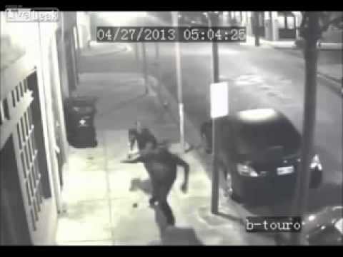 Разоружил бандита 