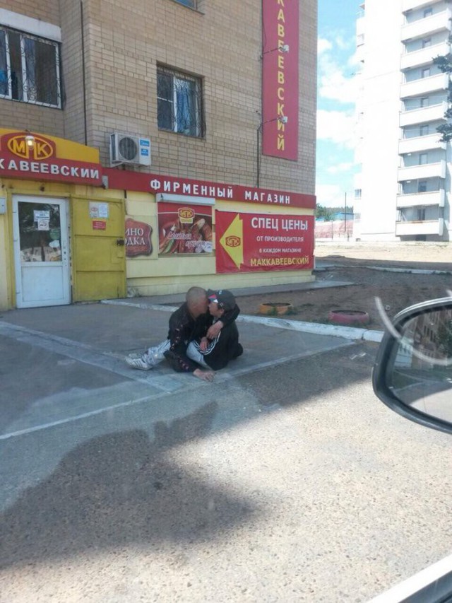 Тем временем в социальных сетях