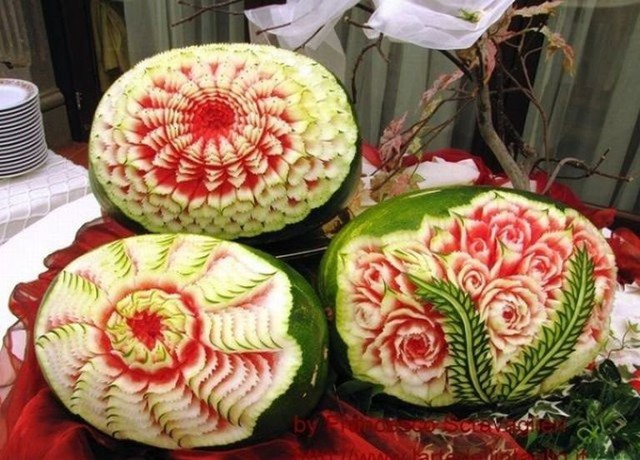 Искусство резьбы по арбузу