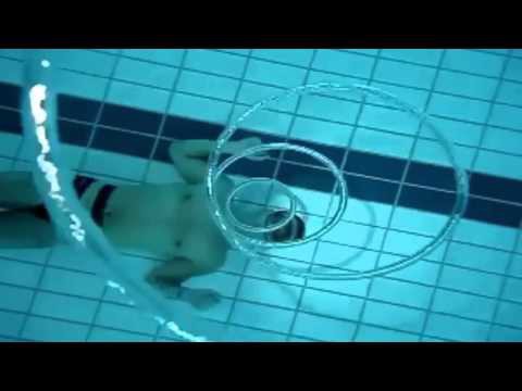 Кольца под водой