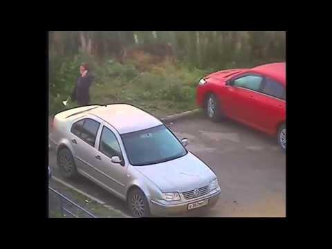 Чудеса парковки. Девушка за рулем 
