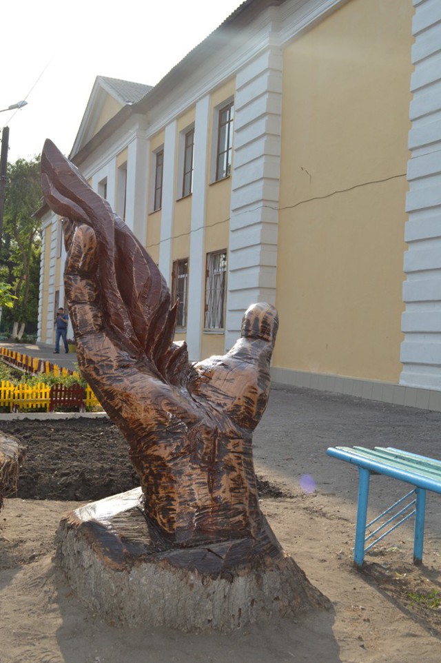 Резьба бензопилой по-воронежски