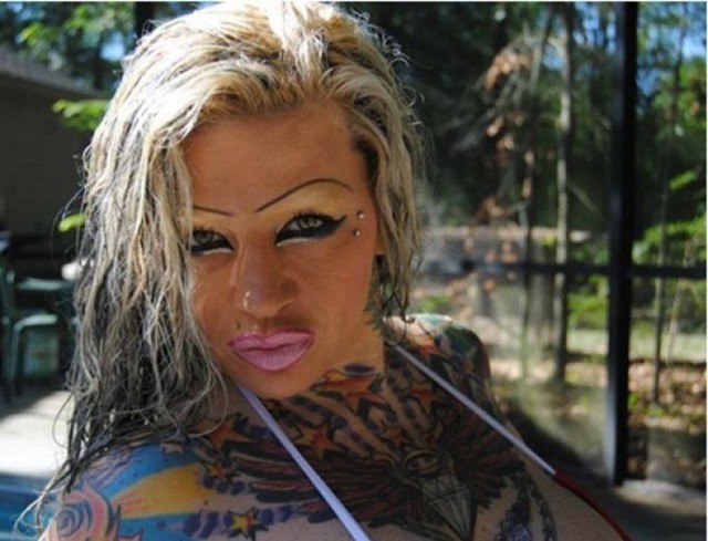 20 примеров, как сделать из себя карикатуру