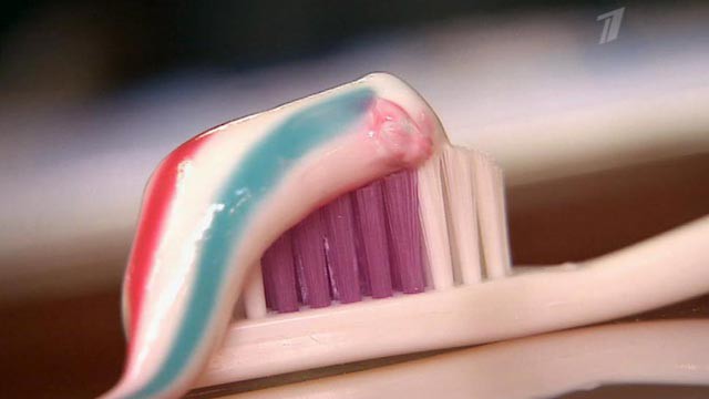 Чем поможет современная зубная паста?