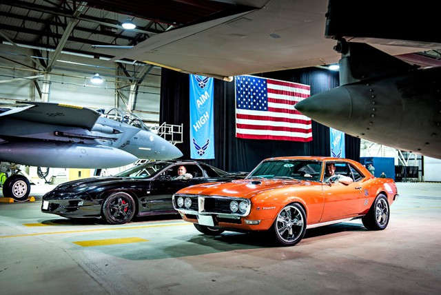 Автомобили на военной базе США