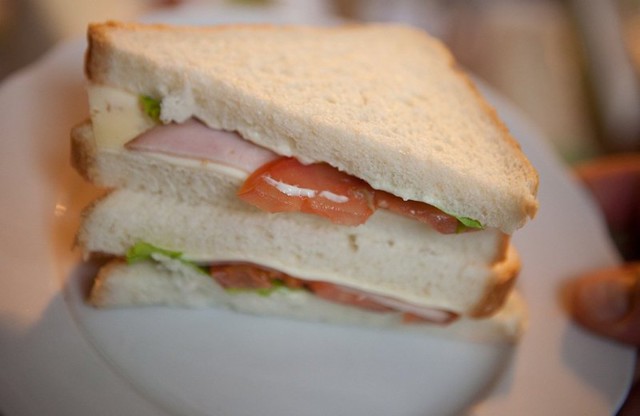 В Эстонии мужчины поссорились из-за бутерброда