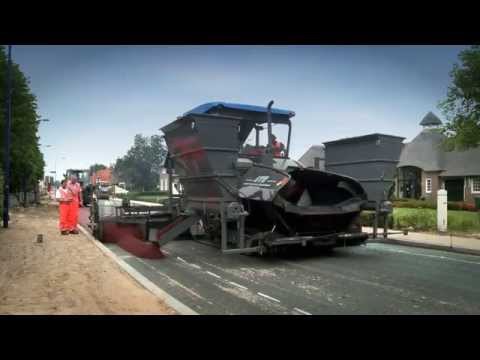  Как в Голландии кладут асфальт.. 