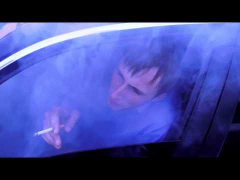 Парни, закурить есть 