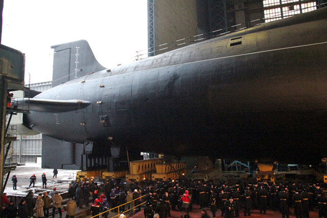 Подводная лодка «Владимир Мономах» осенью проведёт запуск «Булавы»