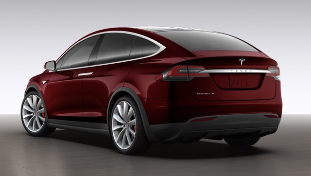 Tesla начала принимать заказы на новый кроссовер Model X