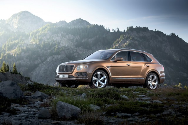 Bentley показала свой роскошный внедорожник Bentayga