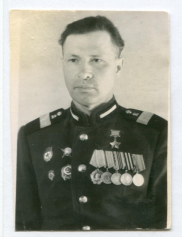 Такие разные Зотовы