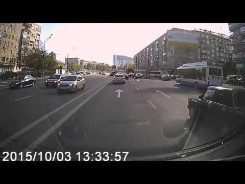 Вытолкал на встречку