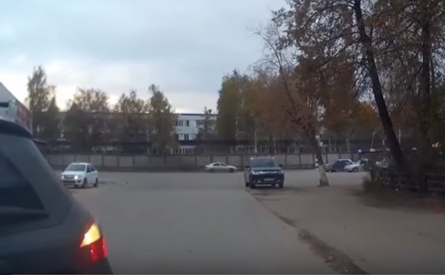 ДТП с участием автоледи "Ну как так?"