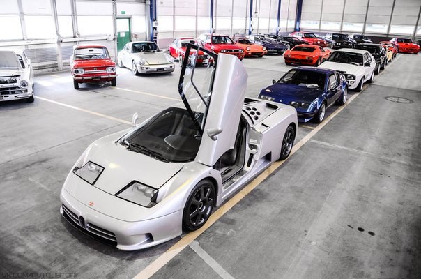 Необычный автосалон Elite Garage