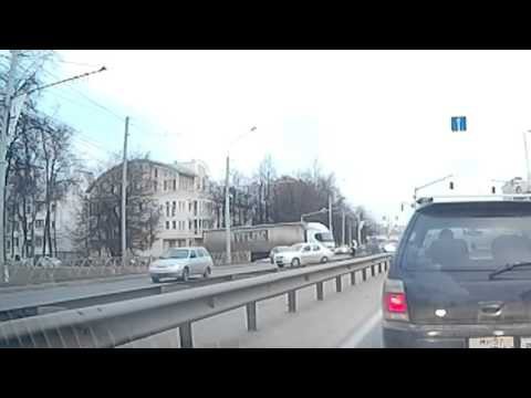 ДТП на глазах у регулировщика
