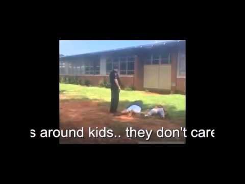 Как в США разнимают школьную драку полиция