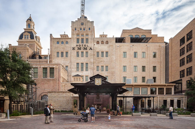 Отель в Техасе, открывшийся в более чем столетней заброшенной пивоварне, подарил ей вторую жизнь