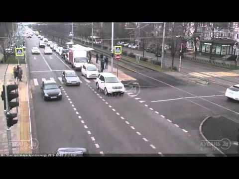 Помог завершить маневр