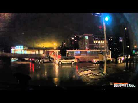 Перекрыли перекресток 