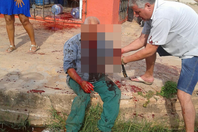 Разборка пожилых мужчин по-бразильски