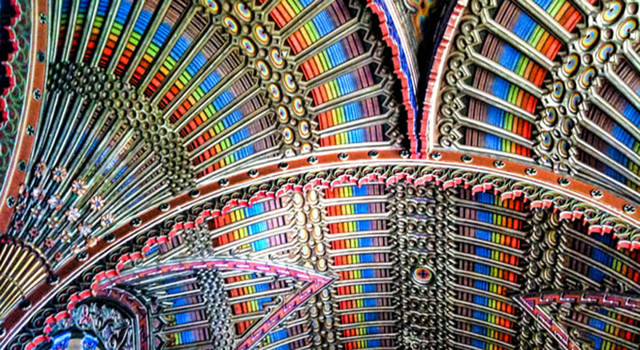 В Италии продается заброшенный замок с сотнями комнат в гипнотической мозаике (7 фото + видео)