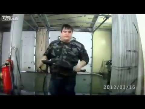 Жена подарила мужу видеорегистратор