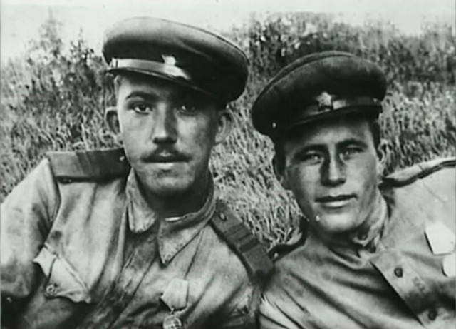 В преддверии годовщины победы. Военные фото советских актеров