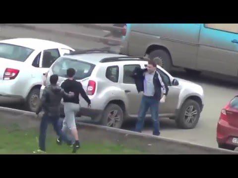 Дворовые разборки с топором