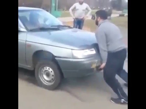 Человек против ВАЗa 