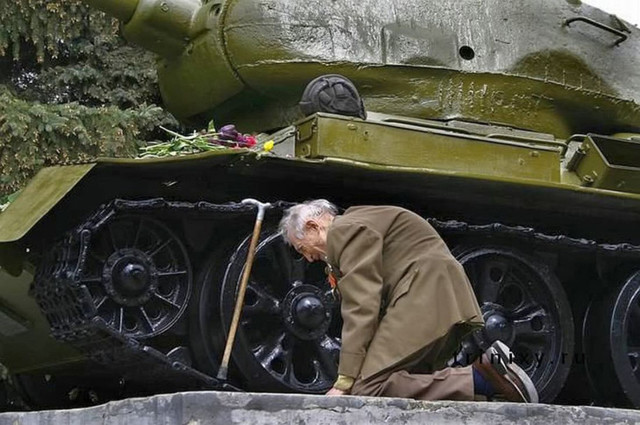 Святые