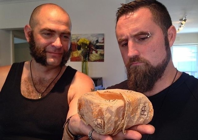 Чизбургер, которому исполнилось 20 лет