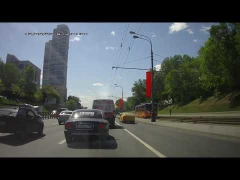 Решили перебежать  перед трамваем