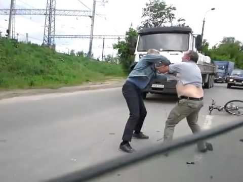  Драка с участием водителя и велосипедиста