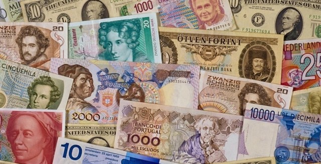 Всем нужны деньги. Валюты мира
