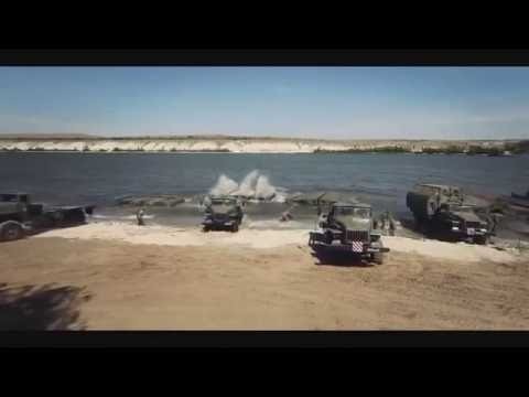 Могучая русская армия настолько изобретательна, что может построить мост за 10 минут
