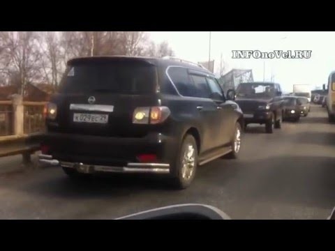 Хотел объехать пробку