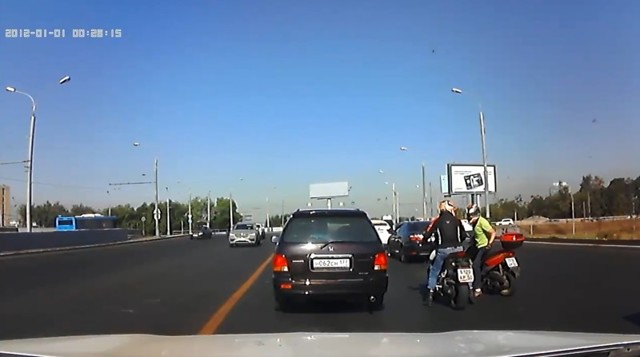 Хрусты не поделили дорогу 