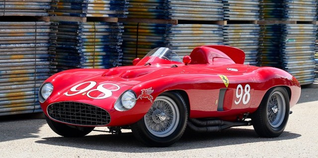 Самые крутые автомобили известных людей