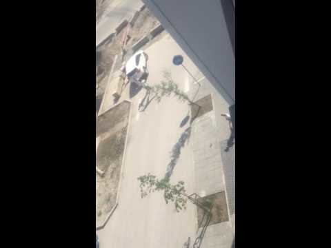 Чисто там где не мусорят, а не там где убирают