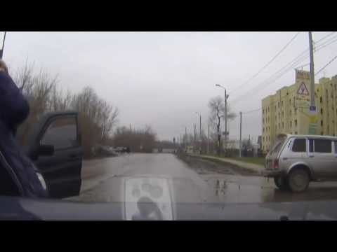 Ты мне всю грудь оторвала!