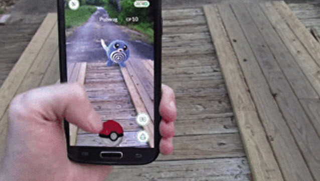 Она просто начала стрелять, чтобы все ушли