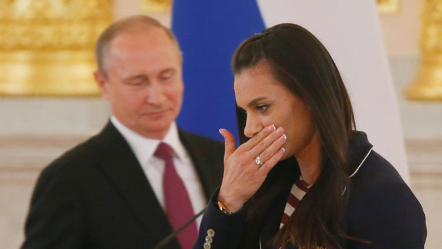 Исинбаева плачет: Владимир Владимирович защитите нас
