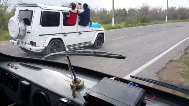 Казахстанский свадебный беспредел на Гелендвагенах 