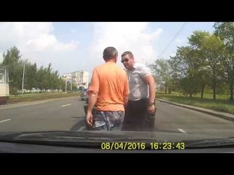Быдло на Лексусе скрылся с места ДТП